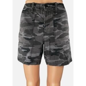 GAP‎ Women's Camouflage Cargo Shorts Cuffed Gray Black Green - Size 2
